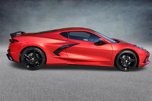 Used 2022 Chevrolet Corvette Stingray Preferred Cpe w/ 2LT RWD image 2