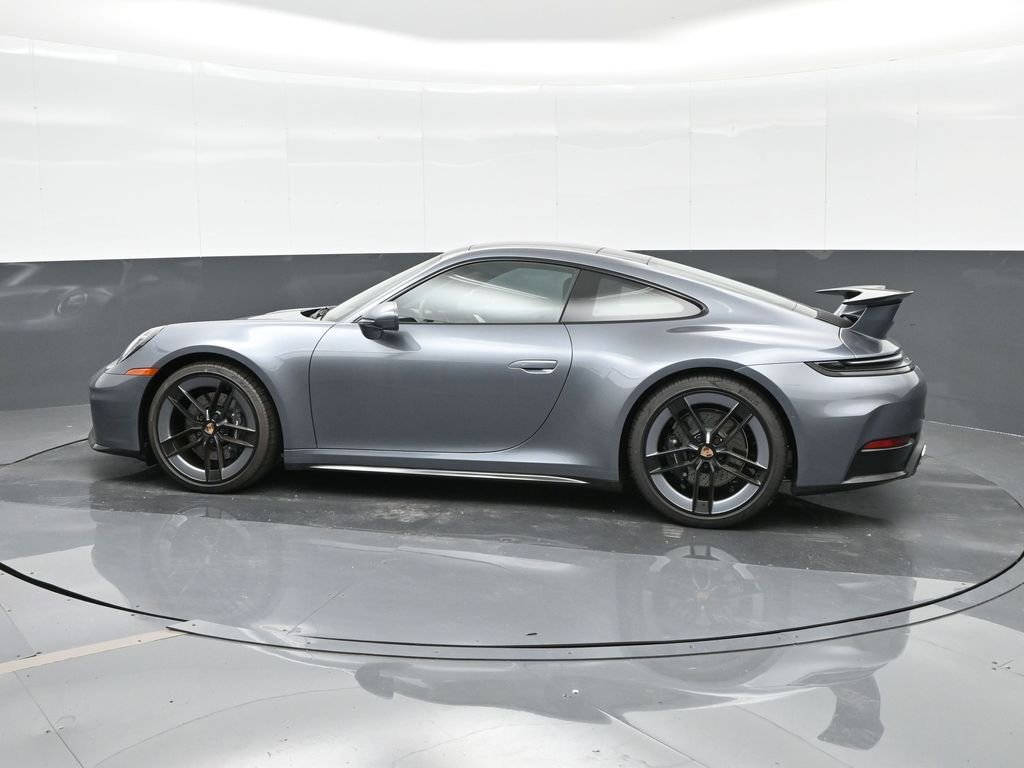 Certified 2025 Porsche 911 Carrera image 2