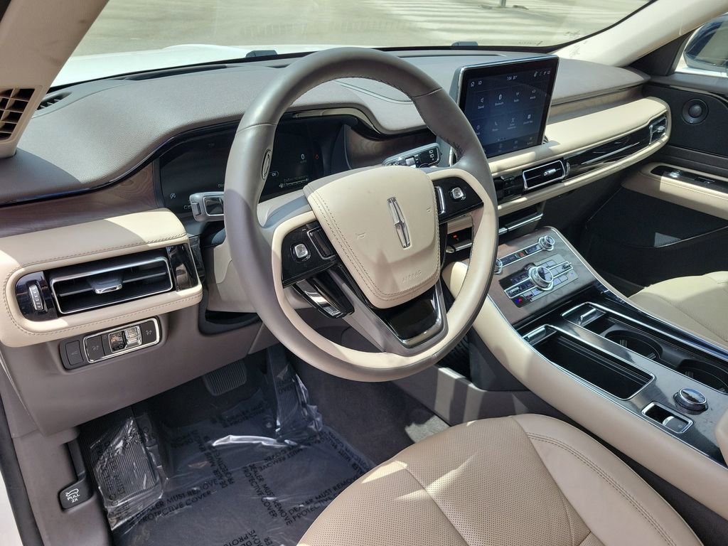 Certified 2023 Lincoln Aviator Reserve w/ Equipment Group 201A image 22
