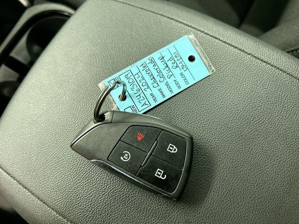 Used 2024 Chevrolet Colorado LT w/ LT Convenience Package II image 12