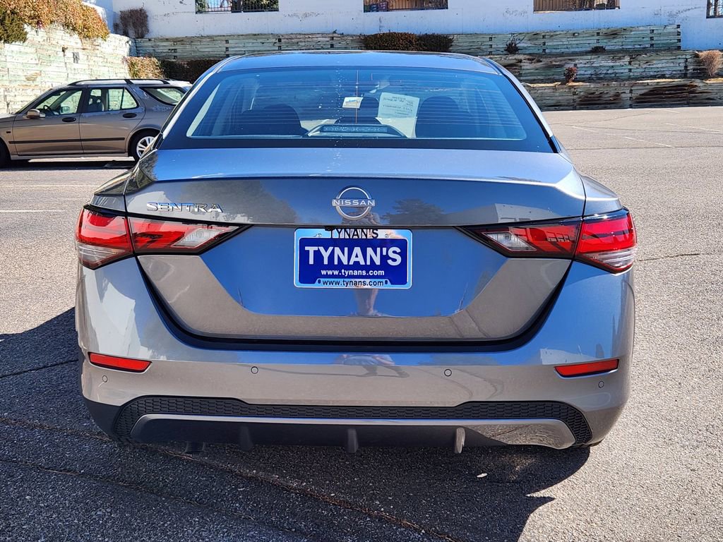 Used 2025 Nissan Sentra S image 4