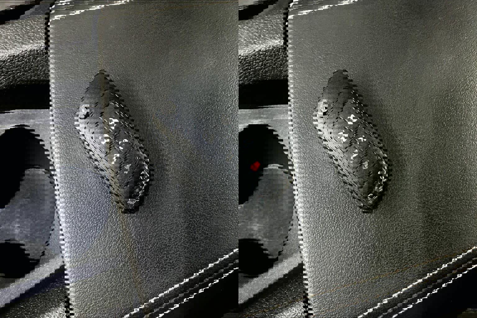 Used 2010 Chevrolet Camaro SS w/ LPO, Ground Effects Package image 13