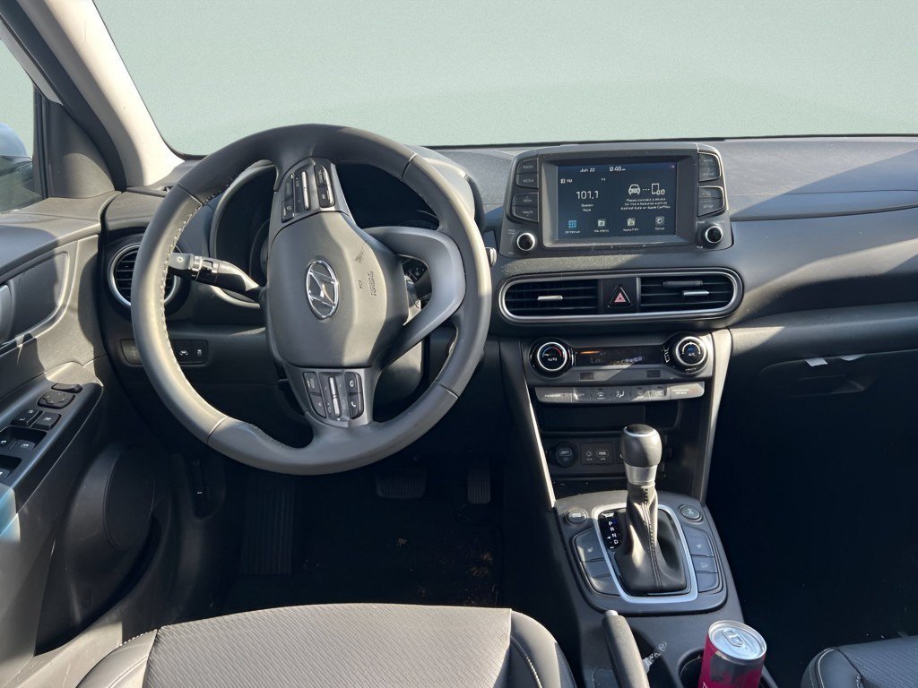 Used 2021 Hyundai Kona Limited AWD/4WD image 16