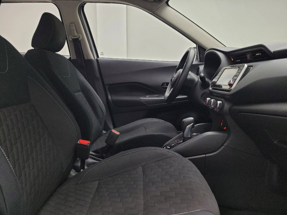 Used 2022 Nissan Kicks S FWD image 21