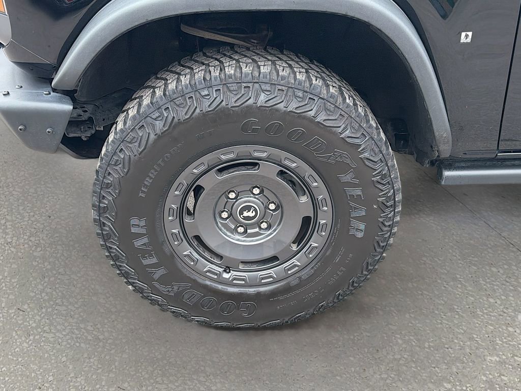 Used 2024 Ford Bronco Everglades image 40