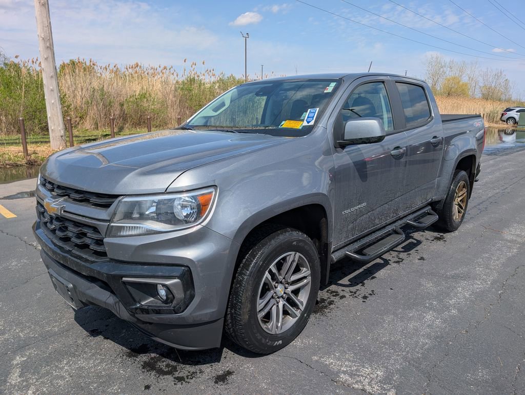 Used 2022 Chevrolet Colorado LT w/ LPO, Tonneau and Step Package AWD/4WD image 5