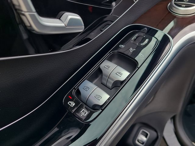 Used 2025 Mercedes-Benz S 500 4MATIC image 16