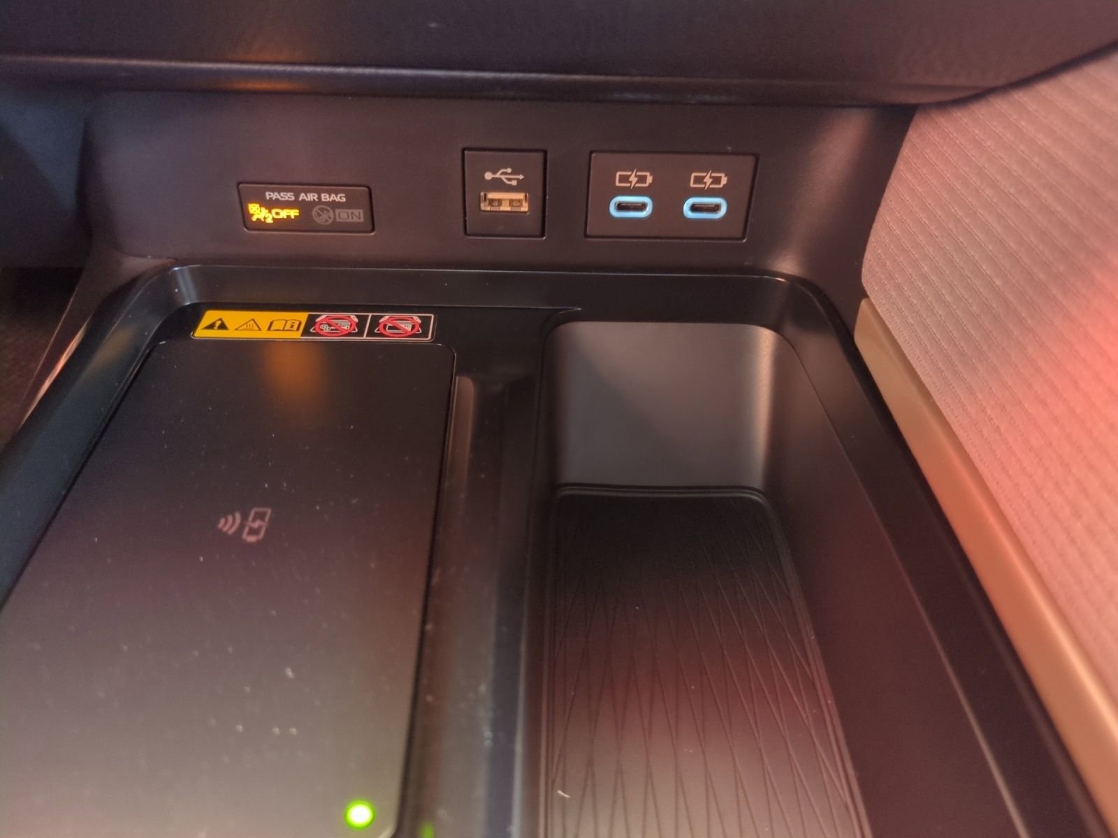 New 2026 Toyota Camry SE FWD image 18