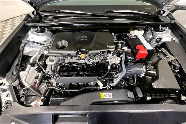 Used 2024 Toyota Camry LE AWD/4WD image 9