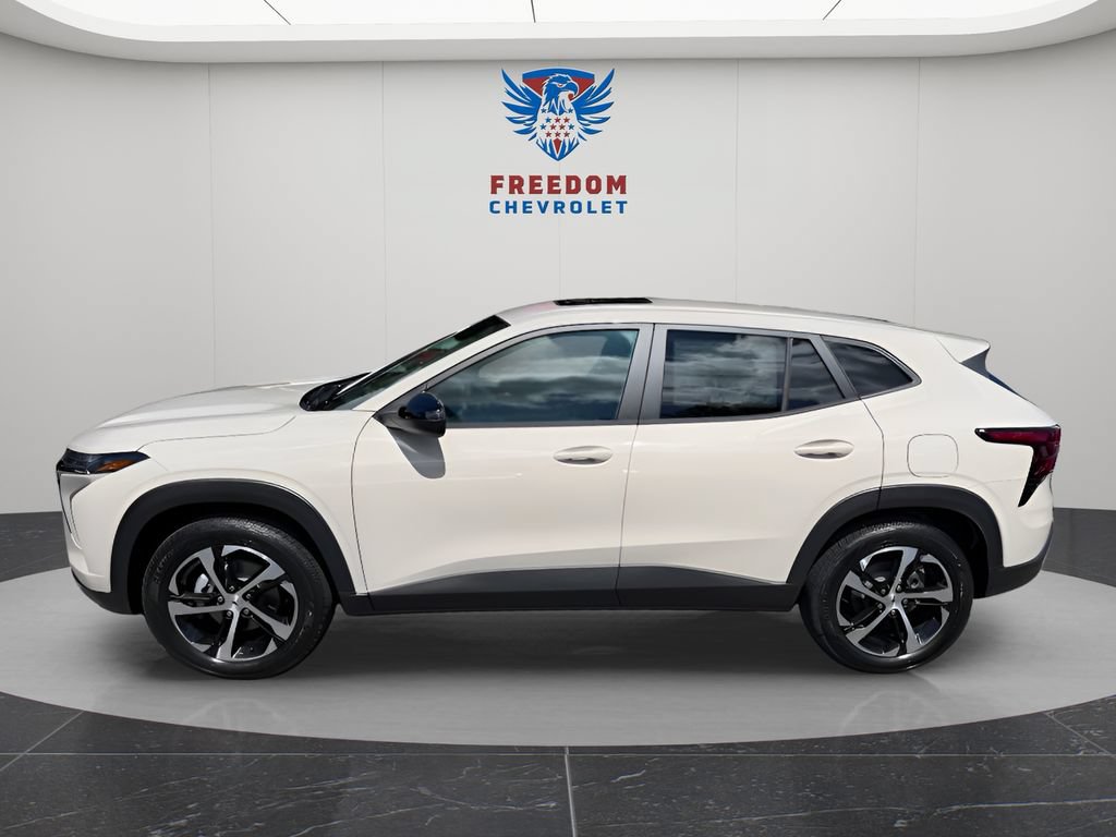 New 2026 Chevrolet Trax RS w/ Sunroof Package FWD image 3