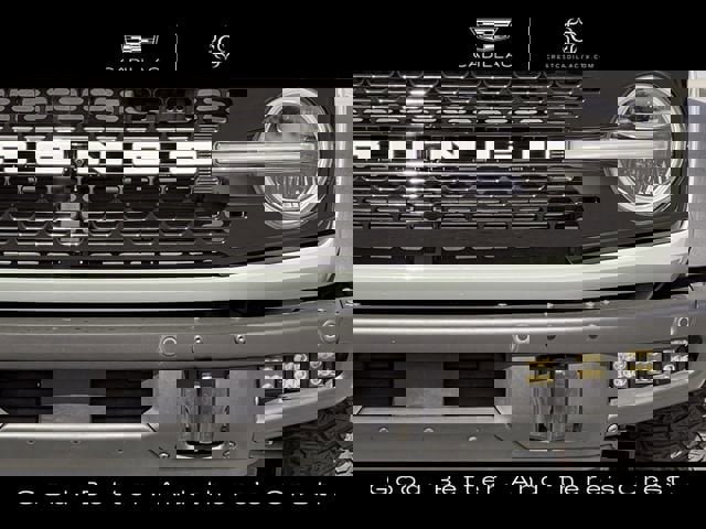 Used 2022 Ford Bronco Wildtrak image 11