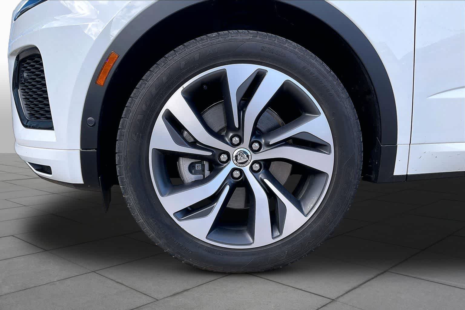 Used 2024 Jaguar E-PACE R-Dynamic SE AWD/4WD image 11