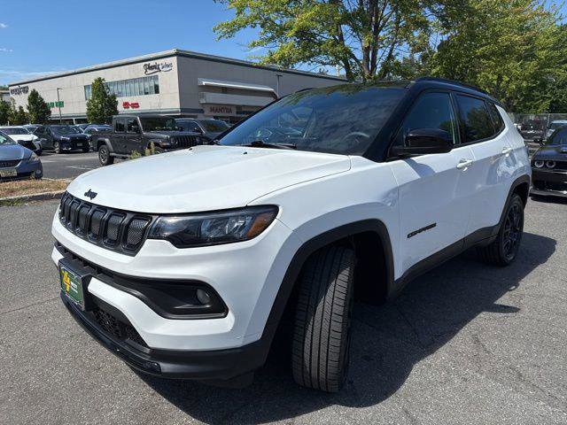 Certified 2022 Jeep Compass Altitude w/ Sun and Sound Group image 3