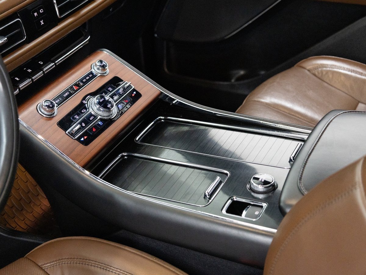 Used 2021 Lincoln Aviator Reserve w/ Equipment Group 201A image 10