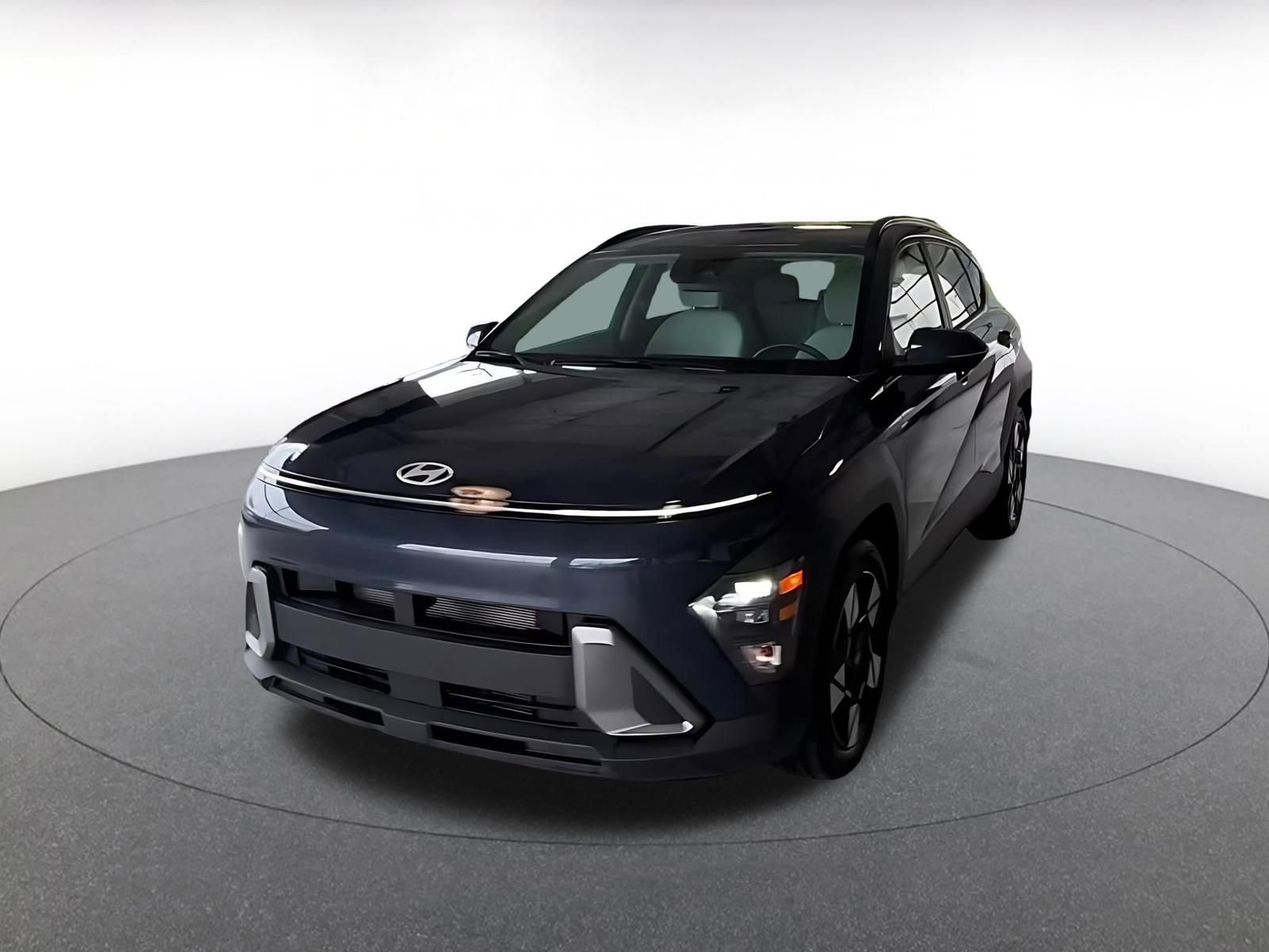 Used 2025 Hyundai Kona SEL FWD image 6