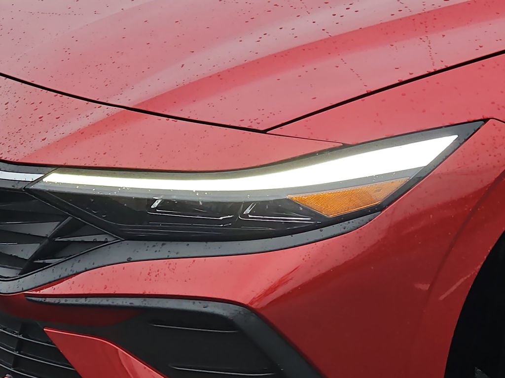 Used 2024 Hyundai Elantra SEL image 28