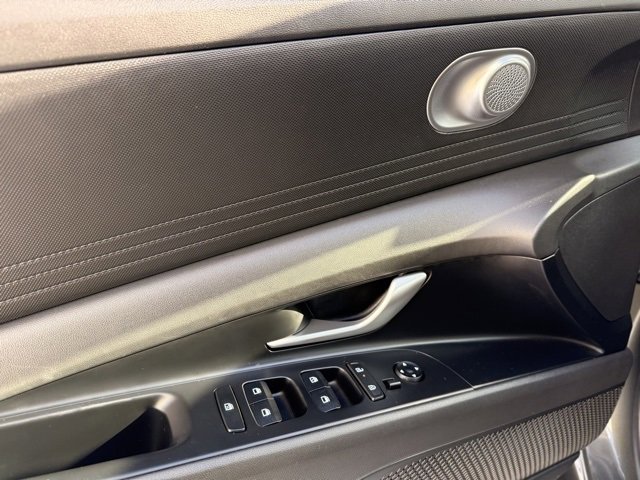 Used 2025 Hyundai Elantra Blue image 20