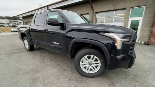 Used 2024 Toyota Tundra SR5 w/ SR5 Convenience Package AWD/4WD image 8