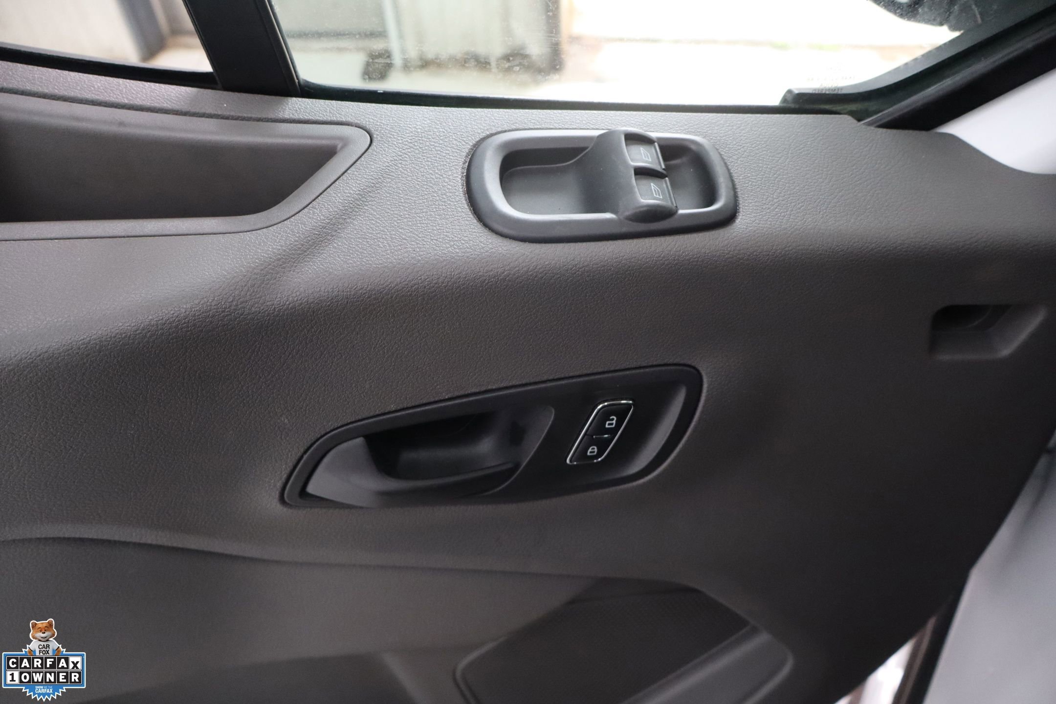 Used 2023 Ford Transit 350 XLT image 13