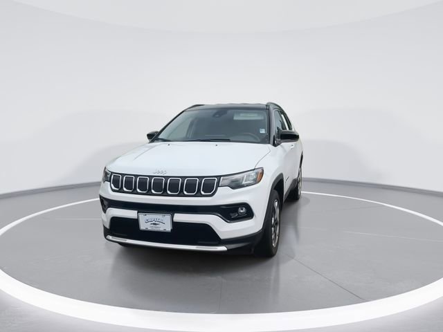 Used 2022 Jeep Compass Limited image 4
