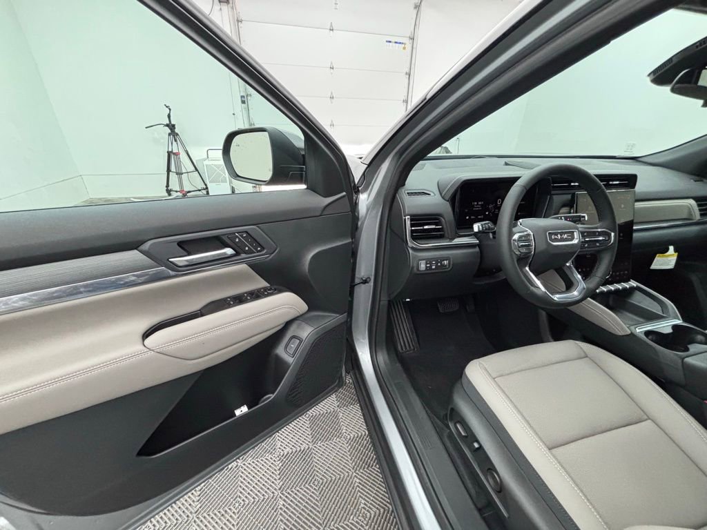 New 2026 GMC Terrain Elevation w/ Elevation Premium Package image 17