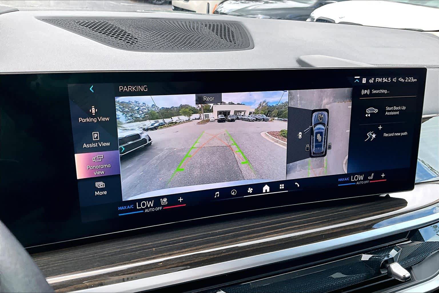 Certified 2025 BMW X7 xDrive40i w/ Premium Package AWD/4WD image 27