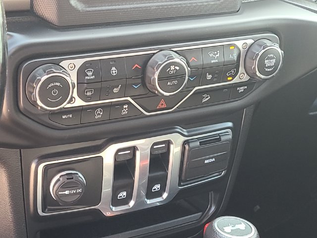 Used 2020 Jeep Wrangler Sport AWD/4WD image 21