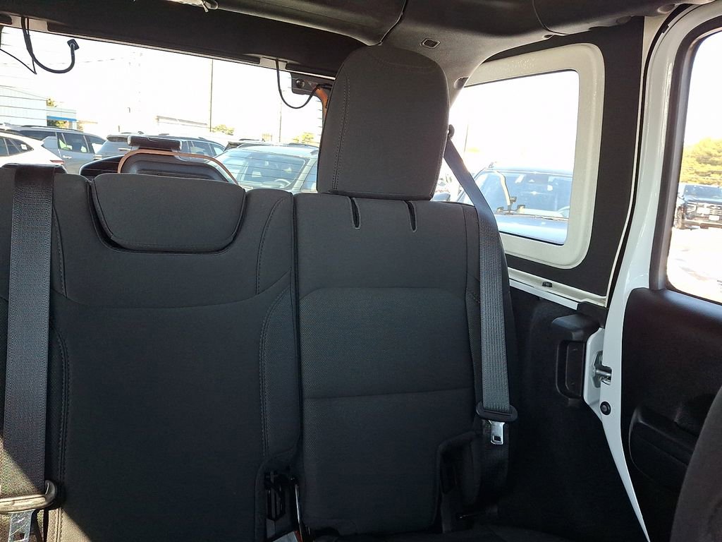 Used 2021 Jeep Wrangler Unlimited Sport image 21