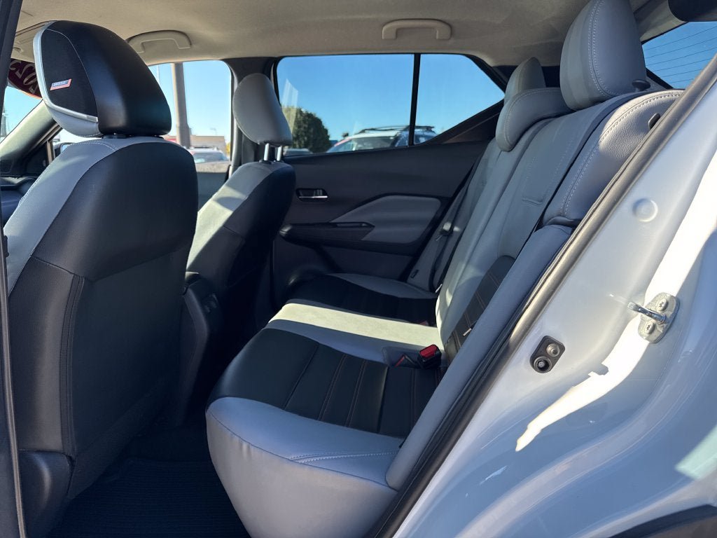 Used 2023 Nissan Kicks SR w/ SR Premium Package FWD image 13