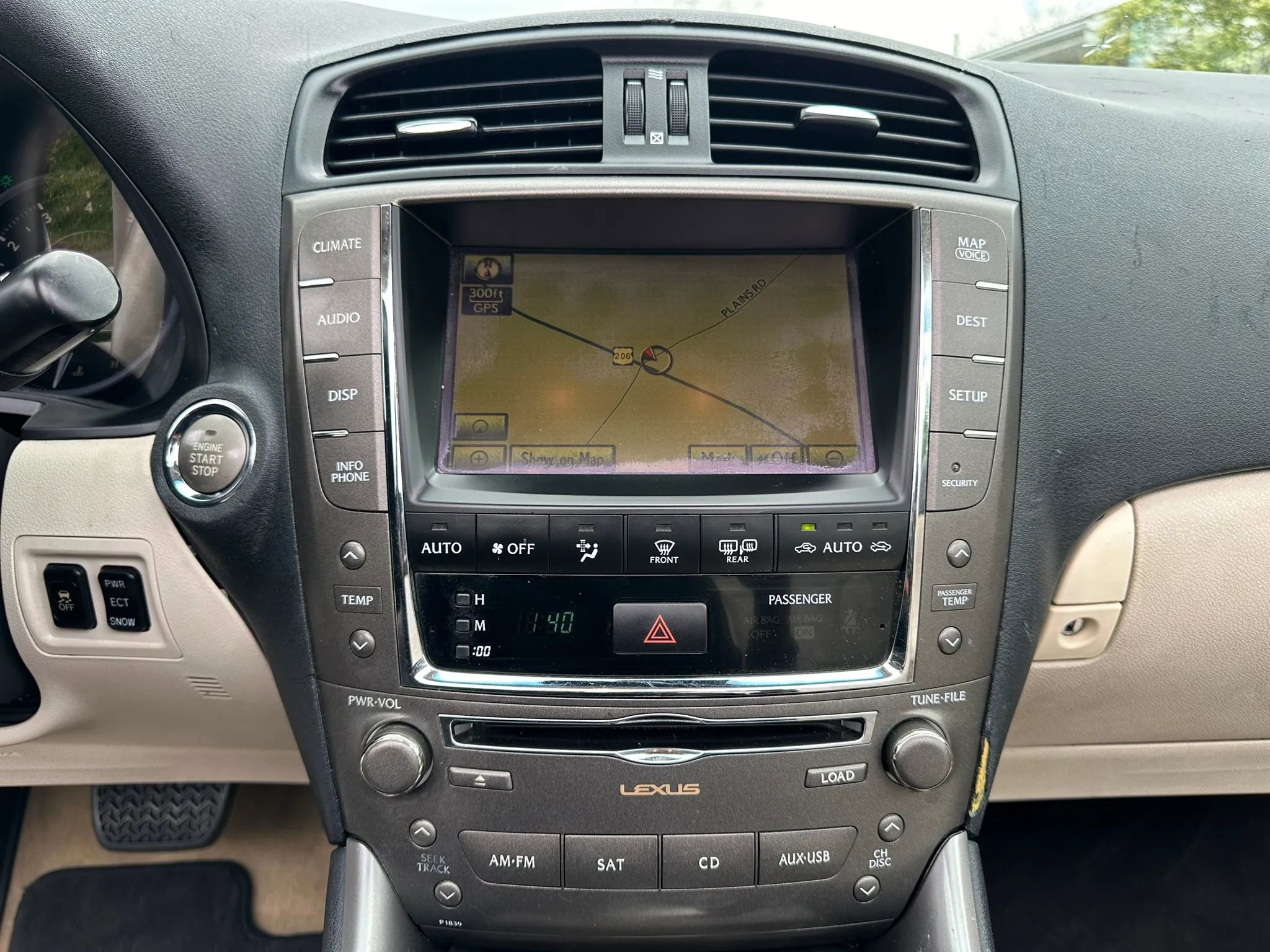Used 2010 Lexus IS 350C RWD image 22