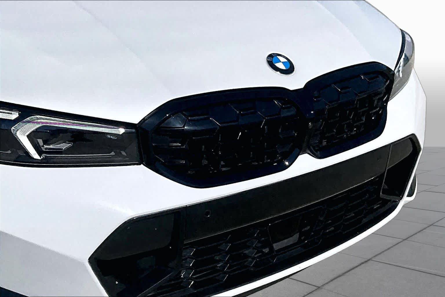 Used 2025 BMW M340i w/ Premium Package RWD image 28
