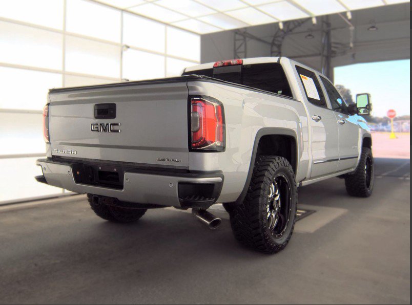 Used 2018 GMC Sierra 1500 Denali AWD/4WD image 3