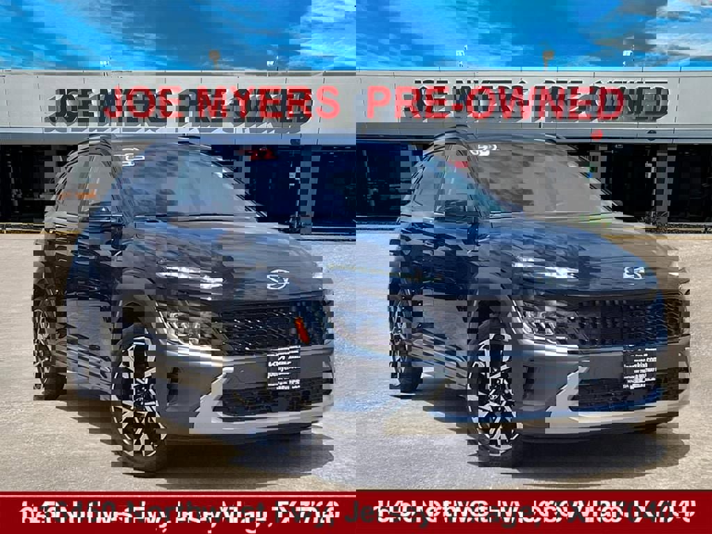 Used 2022 Hyundai Kona Limited w/ Winter Weather Package image 1