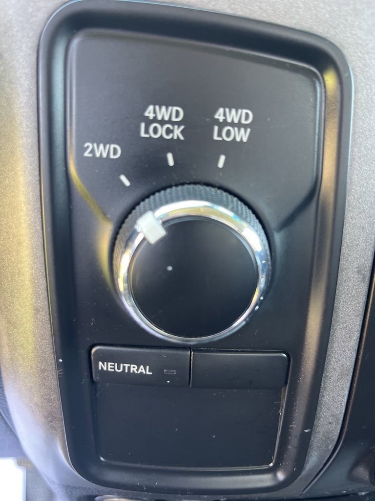 Used 2016 RAM 4500 Tradesman w/ Chrome Appearance Group AWD/4WD image 16