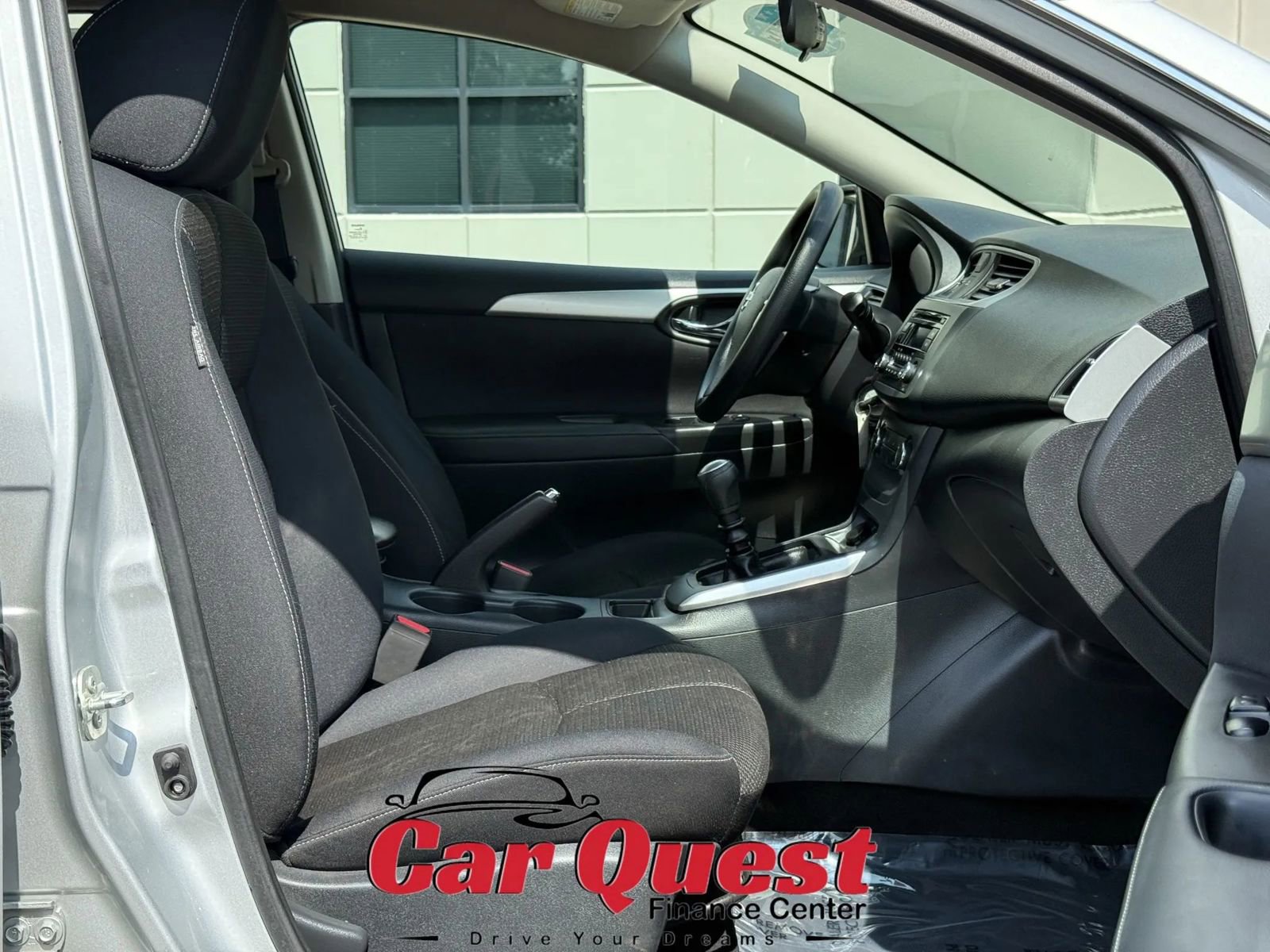 Used 2017 Nissan Sentra S image 17