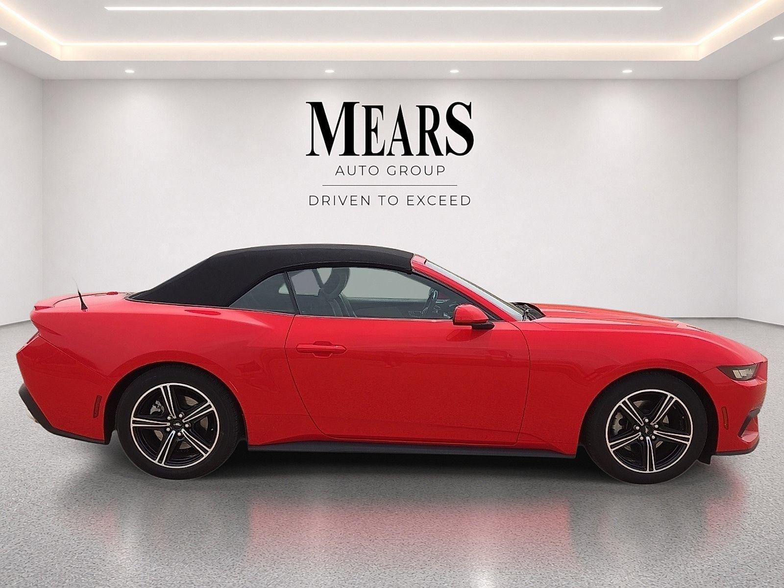 Used 2024 Ford Mustang Premium RWD image 6