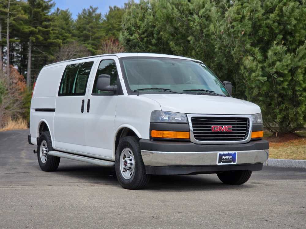 Used 2017 GMC Savana 2500 image 1