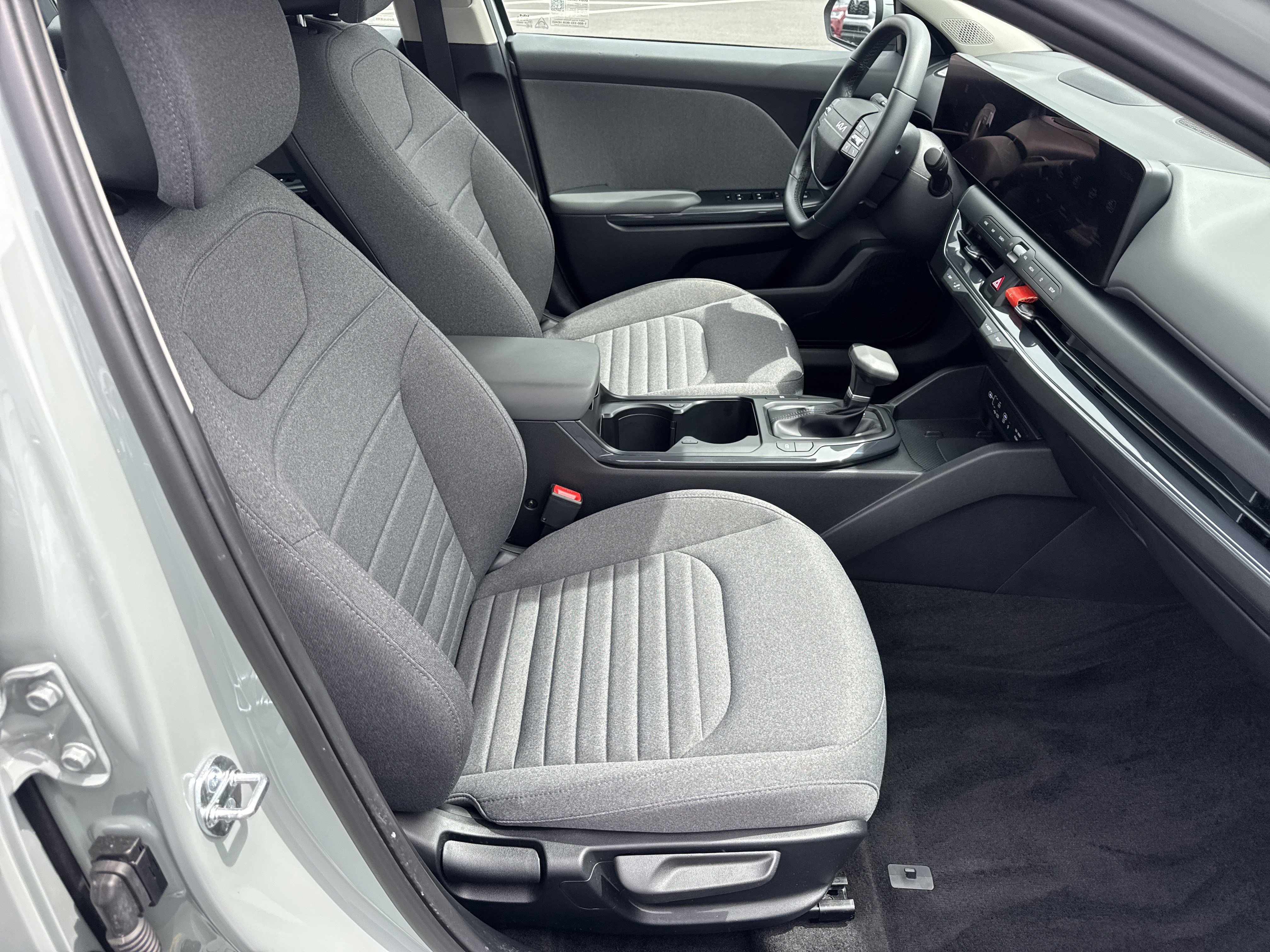 Certified 2025 Kia K4 EX image 13