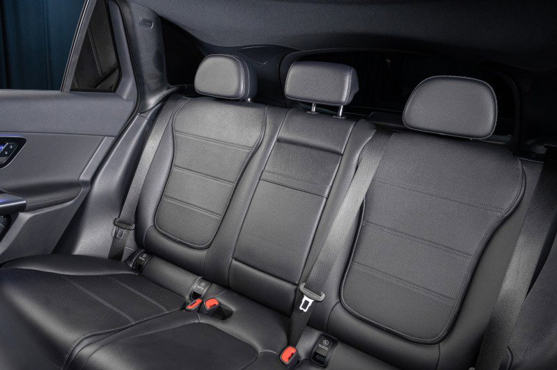 Certified 2026 Mercedes-Benz GLC 300 image 25