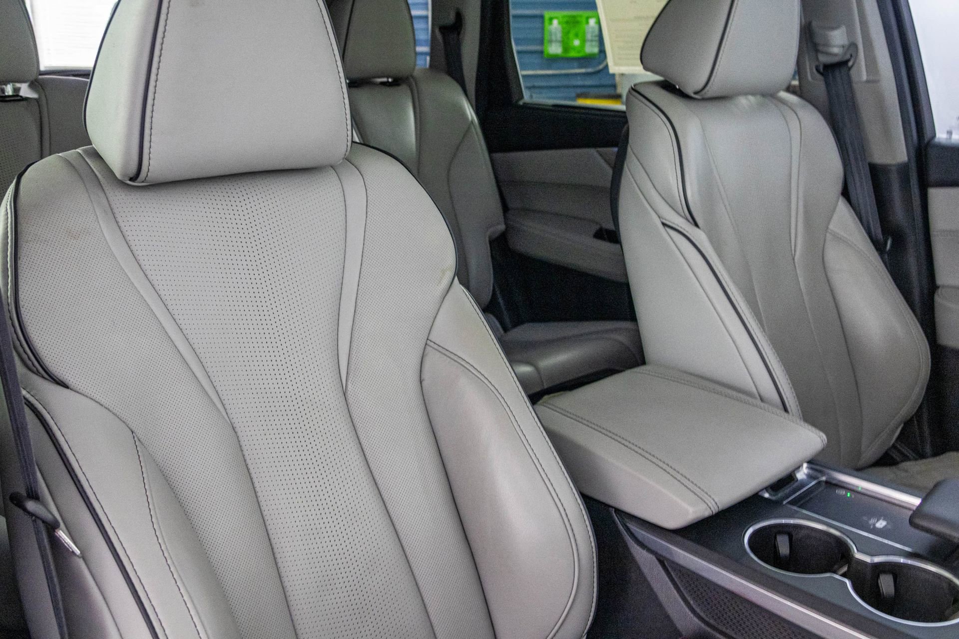 Used 2023 Acura MDX SH-AWD w/ Advance Package image 36