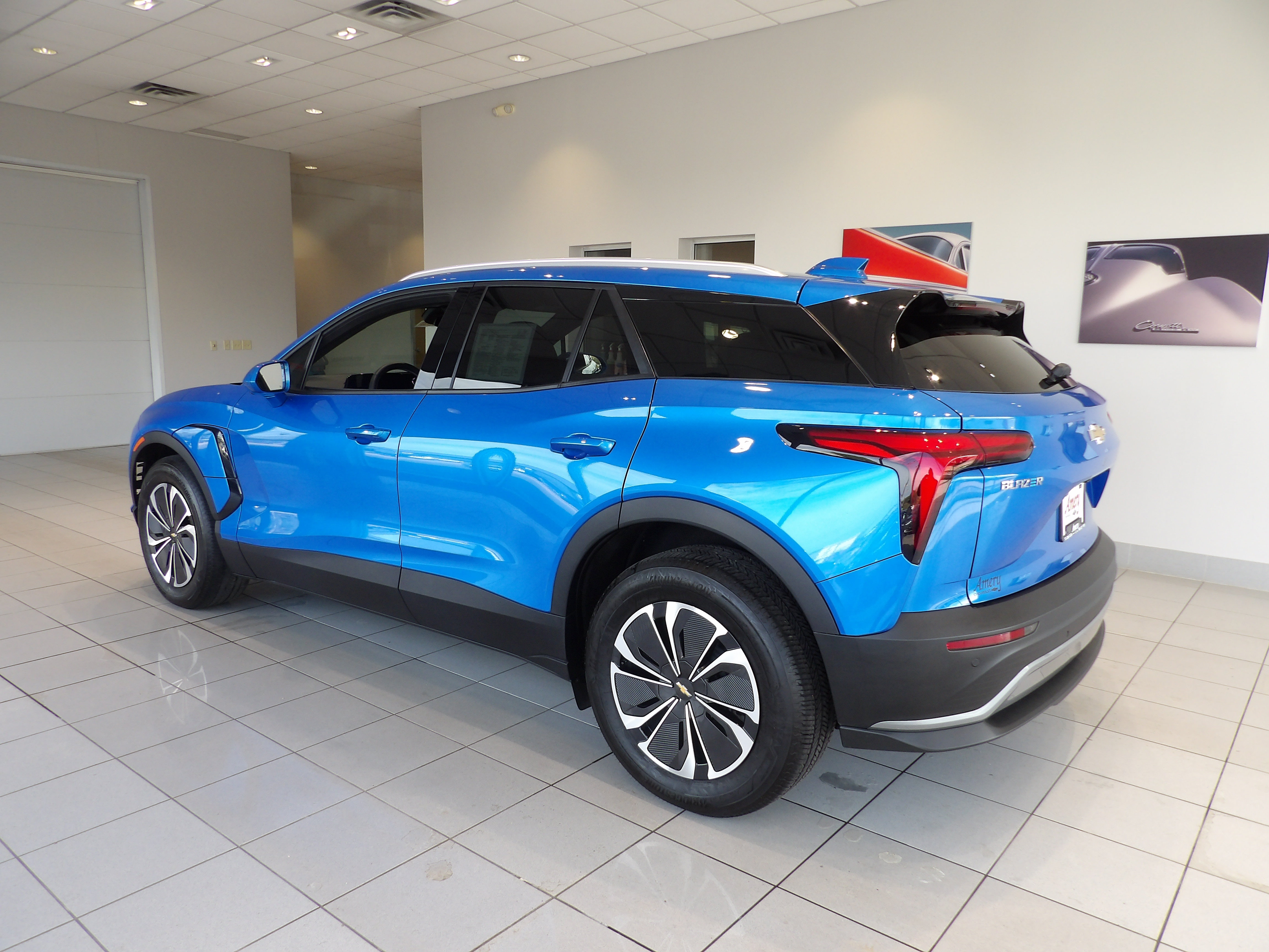 Used 2024 Chevrolet Blazer EV LT AWD/4WD image 6