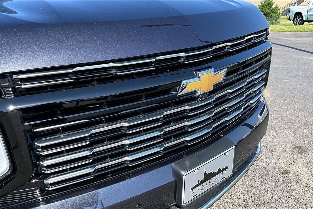 Used 2025 Chevrolet Suburban High Country w/ Sun And Tow Package AWD/4WD image 35