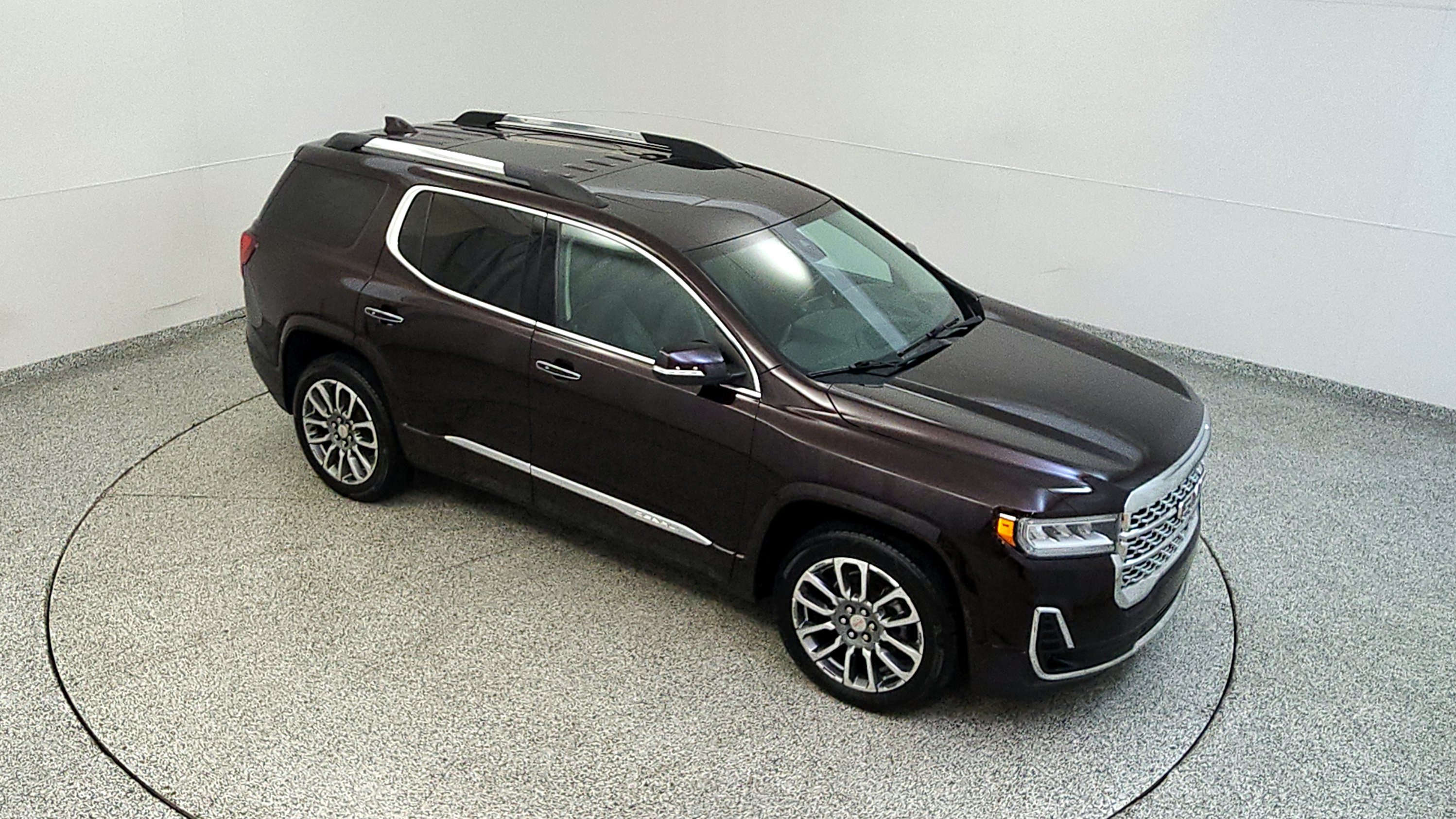 Used 2021 GMC Acadia Denali w/ Denali Ultimate Package AWD/4WD image 16