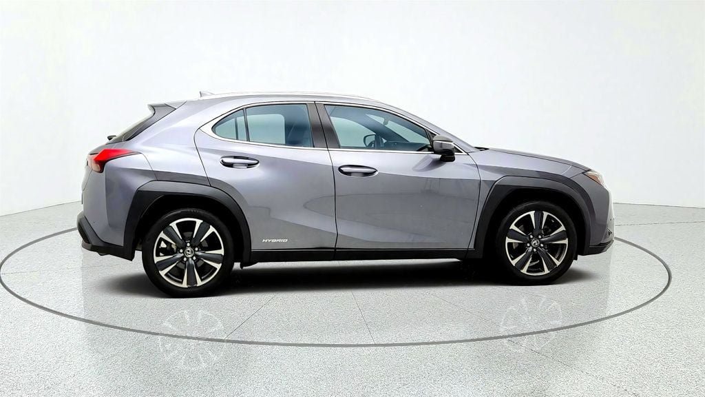 Used 2021 Lexus UX 250h w/ Premium Package AWD/4WD image 4