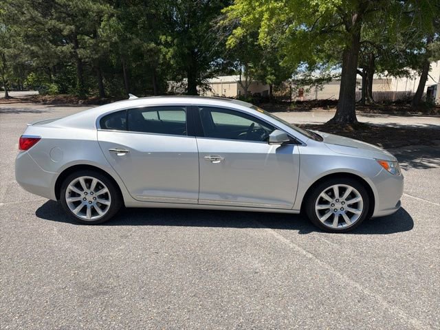 Used 2010 Buick LaCrosse CXS w/ Touring Package FWD image 6