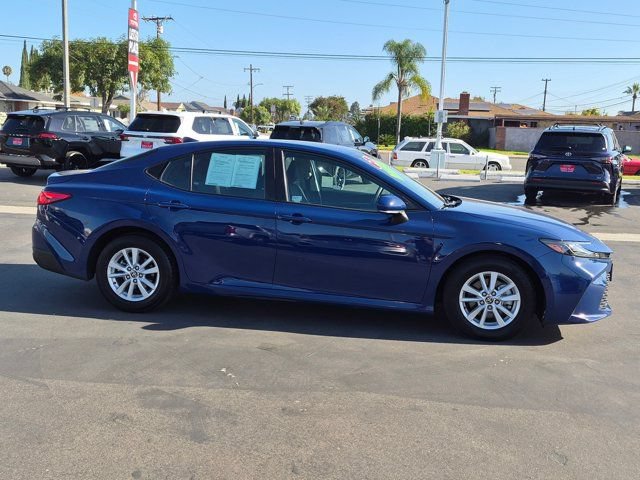 Used 2025 Toyota Camry LE FWD image 4