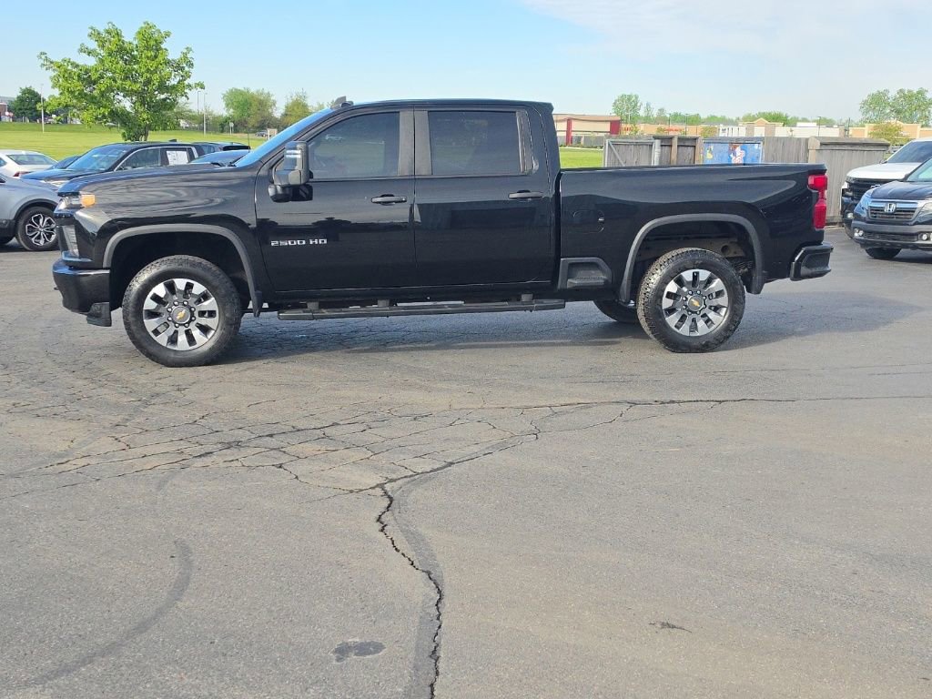 Used 2022 Chevrolet Silverado 2500 Custom w/ Infotainment Package AWD/4WD image 4