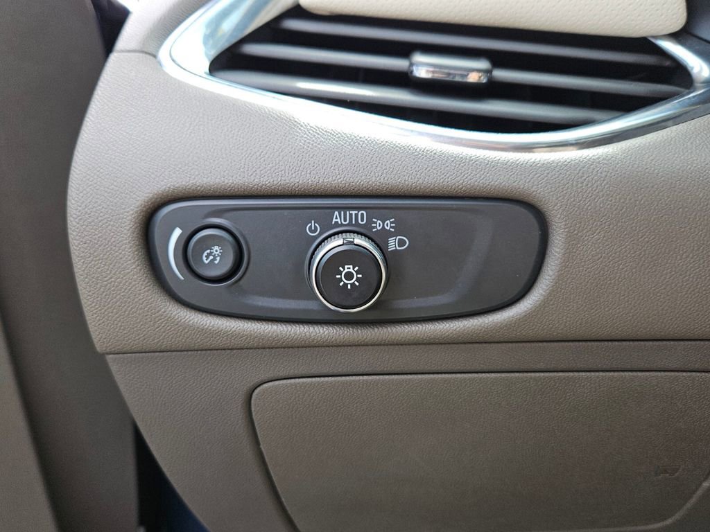Used 2024 Chevrolet Malibu LT FWD image 25