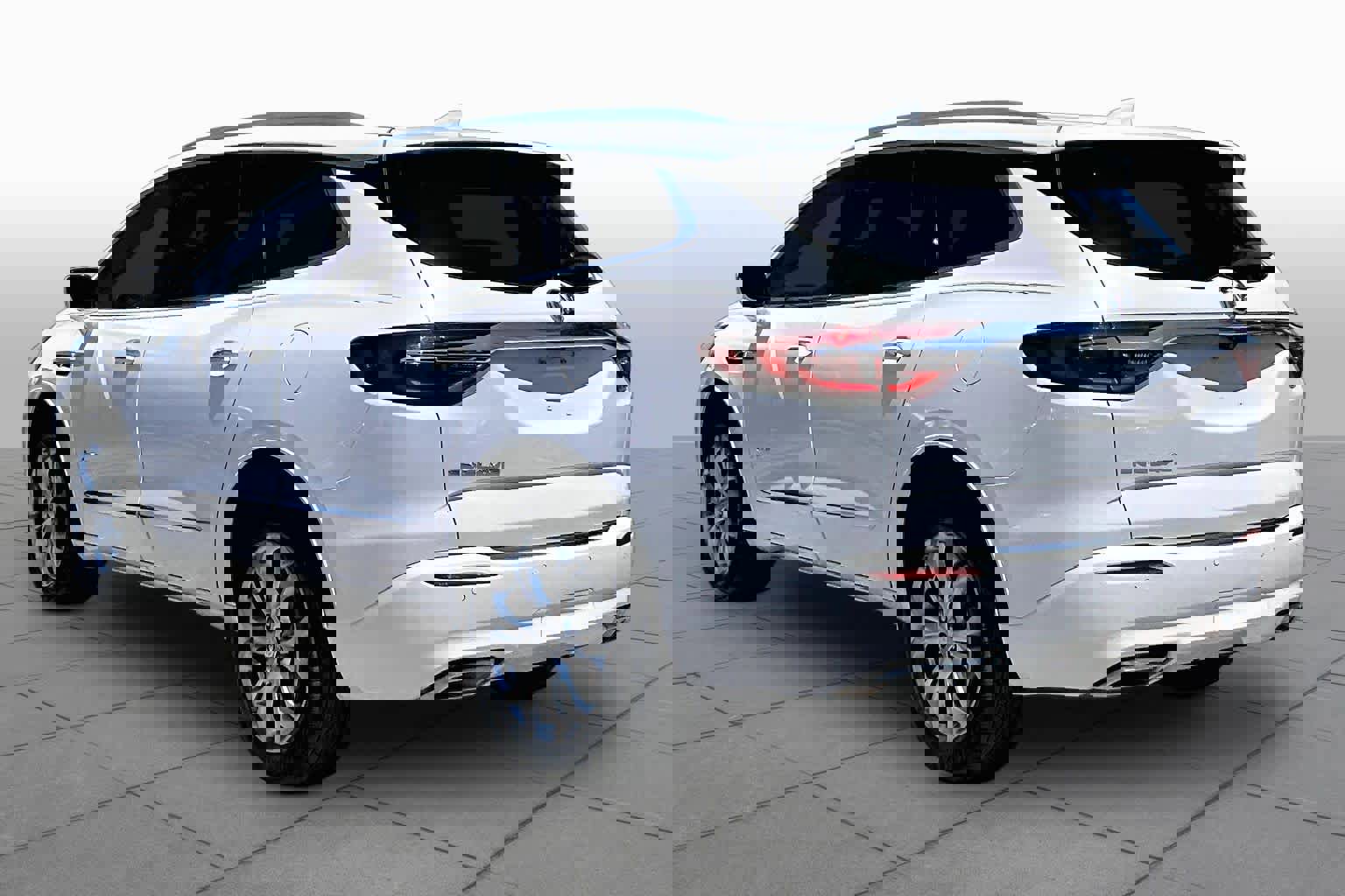 Used 2021 Buick Enclave Avenir w/ Avenir Technology Package FWD image 12