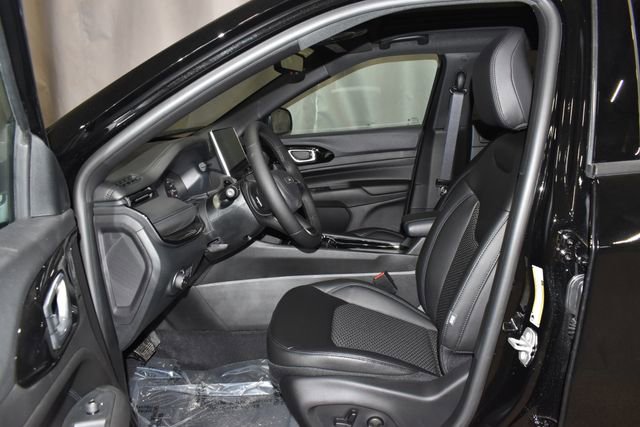 New 2026 Jeep Compass Latitude w/ Sun and Sound Group AWD/4WD image 10